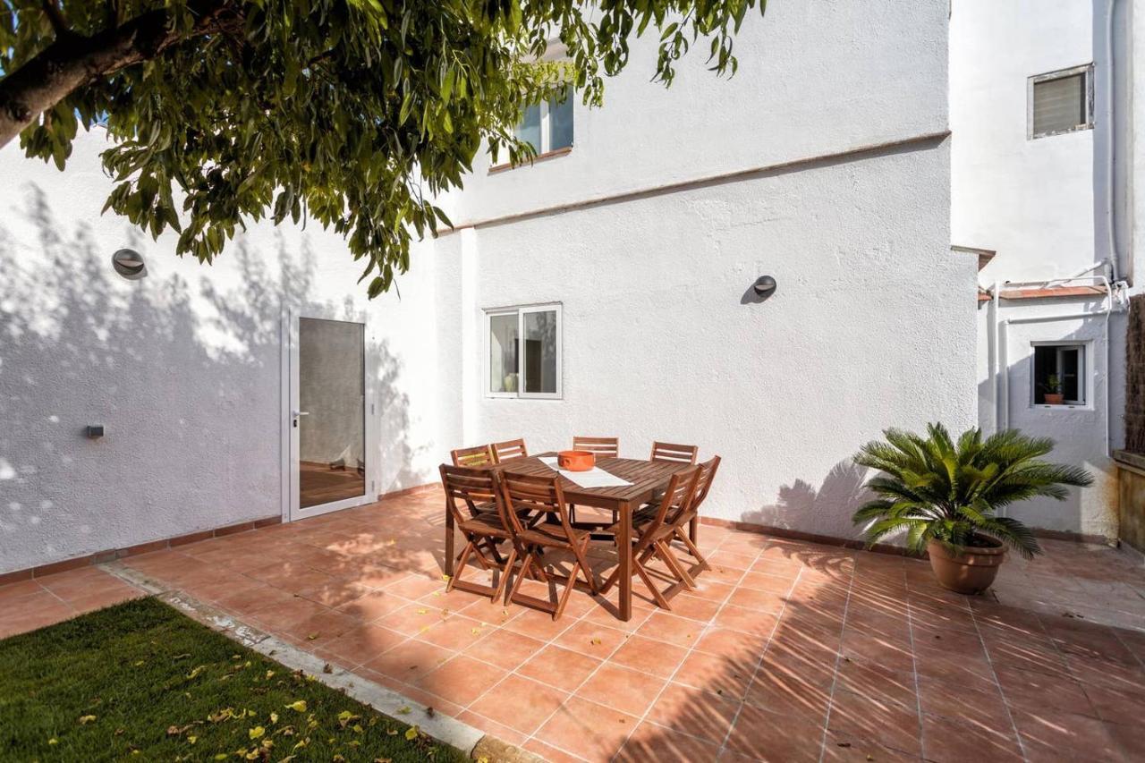 Can Terrats Blanes Luaran gambar